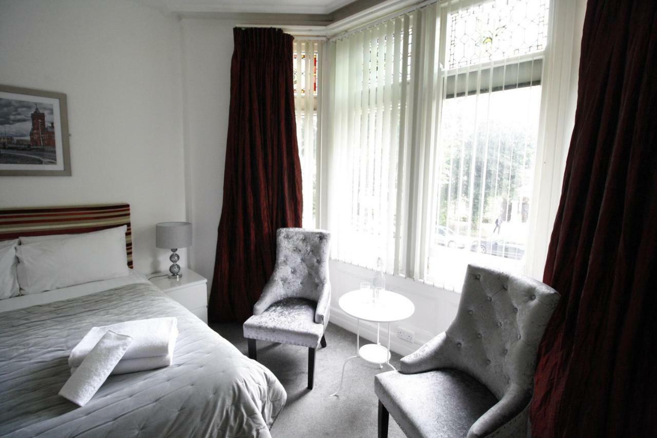 Church Guesthouse คาร์ดิฟฟ์ ภายนอก รูปภาพ
