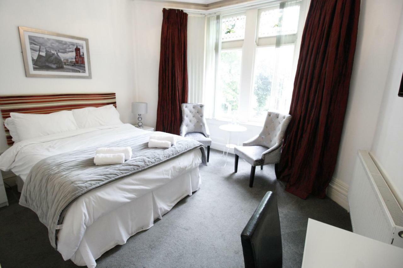 Church Guesthouse คาร์ดิฟฟ์ ภายนอก รูปภาพ
