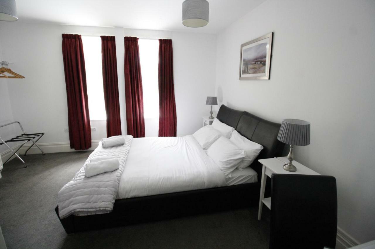 Church Guesthouse คาร์ดิฟฟ์ ภายนอก รูปภาพ